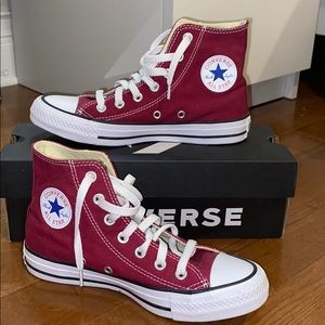 Maroon converse